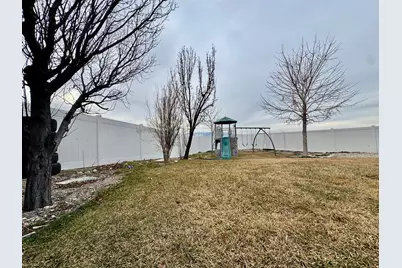 791 N 730 W, Tooele, UT 84074 - Photo 32