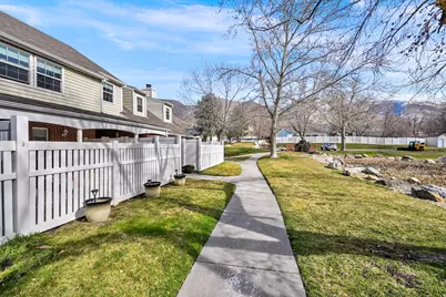 66 Brookside Ln, Centerville, UT 84014 - Photo 4