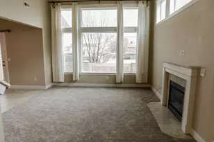 1924 W Trail Heights Dr, Riverton, UT 84065 - Photo 2