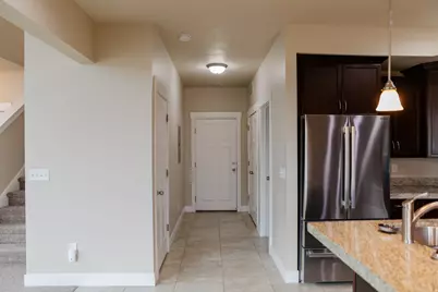 1924 W Trail Heights Dr, Riverton, UT 84065 - Photo 8