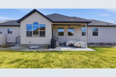 10329 N Bristlecone Way, Cedar Hills, UT 84062 - Photo 68