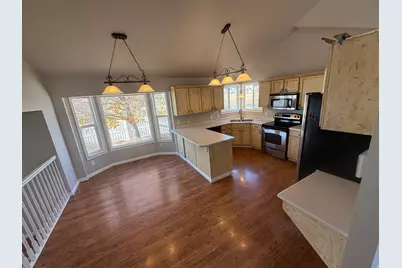 5902 S Trowbridge Way, Kearns, UT 84118 - Photo 2