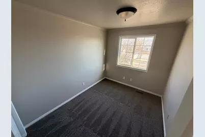 5902 S Trowbridge Way, Kearns, UT 84118 - Photo 8