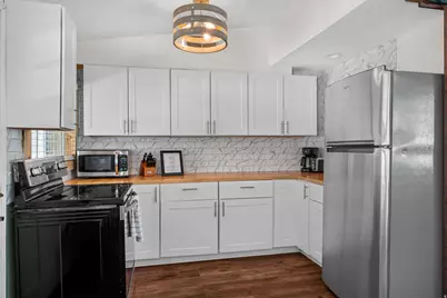 1470 N 380 W, Provo, UT 84604 - Photo 24