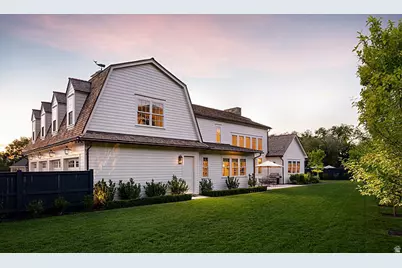 835 E Canyon Breeze Ln, Draper, UT 84020 - Photo 2