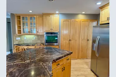 695 E 1870 N, Orem, UT 84097 - Photo 8