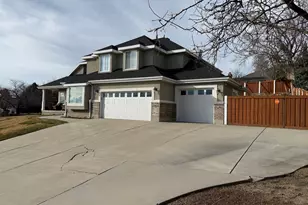 695 E 1870 N, Orem, UT 84097 - Photo 2