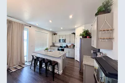 906 S 750 W, Springville, UT 84663 - Photo 14