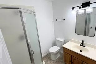 160 E 400 N, Lehi, UT 84043 - Photo 32