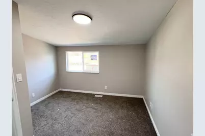 160 E 400 N, Lehi, UT 84043 - Photo 18