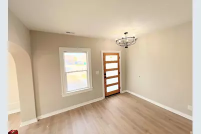 160 E 400 N, Lehi, UT 84043 - Photo 6