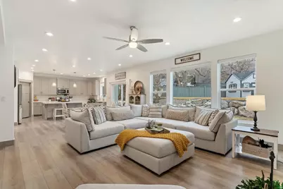 365 S Mountain Rd, Fruit Heights, UT 84037 - Photo 8