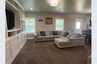 336 N 950 W, Roosevelt, UT 84066 - Photo 4