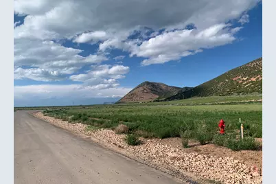 1502 E Eden Ranch Rd #33, Laketown, UT 84038 - Photo 2