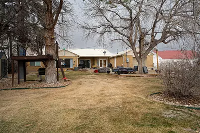 401 W 200 S, Vernal, UT 84078 - Photo 24