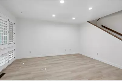5647 S Park Placewest, Holladay, UT 84121 - Photo 8