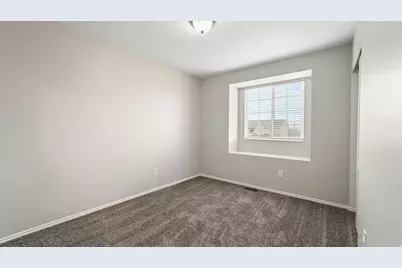 768 E 980 N, Tooele, UT 84074 - Photo 12