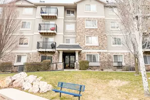 1230 E Privet Dr S, Cottonwood Heights, UT 84121 - Photo 1