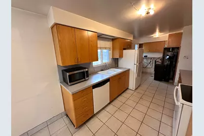 2183 S Penman Ln W, Bountiful, UT 84010 - Photo 10