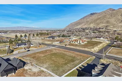 1564 N 1700 E, Mapleton, UT 84664 - Photo 12