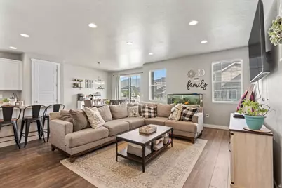 969 W Montauk Ln, Stansbury Park, UT 84074 - Photo 8