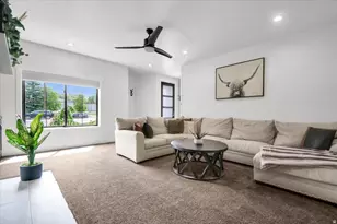 266 S 300 W, Mount Pleasant, UT 84647 - Photo 18