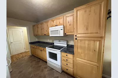 668 W 890 N, Provo, UT 84604 - Photo 2