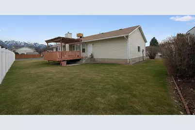 820 W 2350 N, Layton, UT 84041 - Photo 2