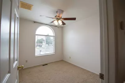 820 W 2350 N, Layton, UT 84041 - Photo 14