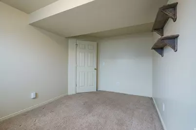 820 W 2350 N, Layton, UT 84041 - Photo 22