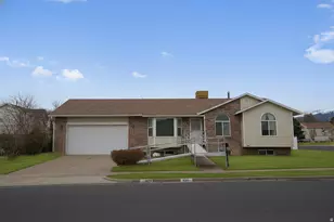 820 W 2350 N, Layton, UT 84041 - Photo 1