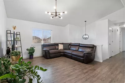 3992 E Ofallons Way N, Eagle Mountain, UT 84005 - Photo 2