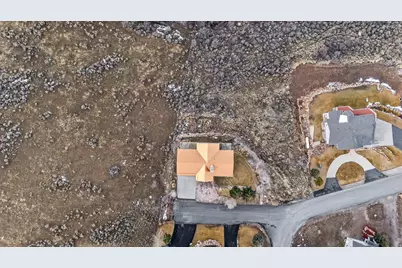 495 W Buttercup Ln N, Garden City, UT 84028 - Photo 6