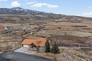 495 W Buttercup Ln N, Garden City, UT 84028 - Photo 4