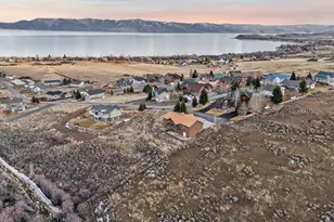 495 W Buttercup Ln N, Garden City, UT 84028 - Photo 16