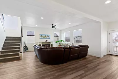 3118 W 1600 N, Clinton, UT 84015 - Photo 8