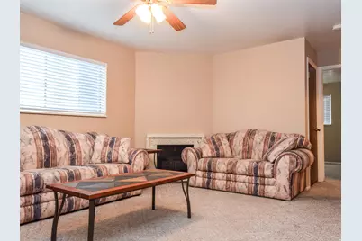 240 E 400 N #26, Logan, UT 84321 - Photo 2