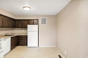 240 E 400 N, Logan, UT 84321 - Photo 4