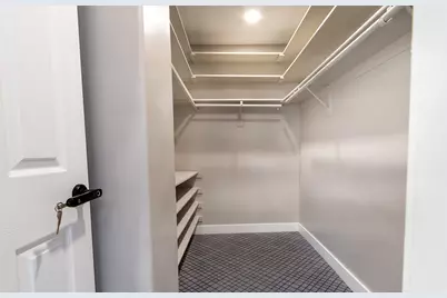 6389 S Mill Valley Ct, Salt Lake City, UT 84118 - Photo 10