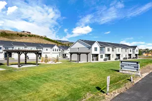 568 Blue Lk St, Garden City, UT 84028 - Photo 6