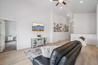 3747 N Deepwater Dr, Eagle Mountain, UT 84005 - Photo 10