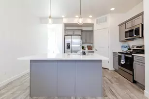 526 N Richland Valley St, Garden City, UT 84028 - Photo 16