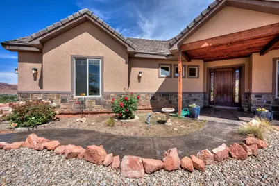 2075 S Munsey Dr E, Moab, UT 84532 - Photo 4