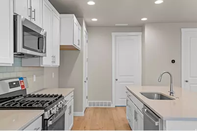 11178 S Fordman Way, South Jordan, UT 84009 - Photo 12