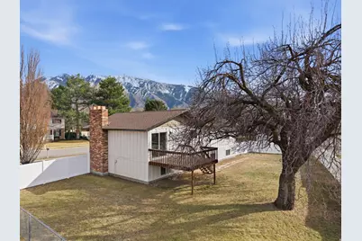 9828 S Pinehurst Dr, Sandy, UT 84092 - Photo 42