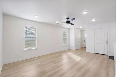 1636 N 160 E, Orem, UT 84057 - Photo 10