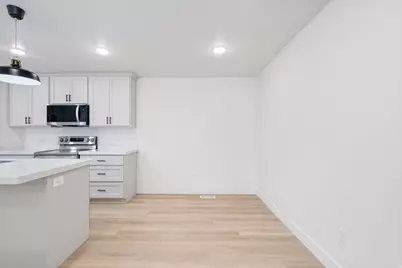 1636 N 160 E, Orem, UT 84057 - Photo 14