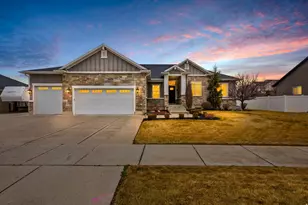 1354 W 725 S, Layton, UT 84041 - Photo 4