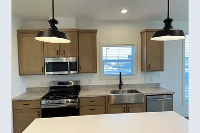 245 N 100 W, Huntington, UT 84528 - Photo 4