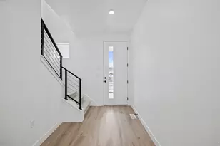 904 W Bellshill Dr, Murray, UT 84123 - Photo 2